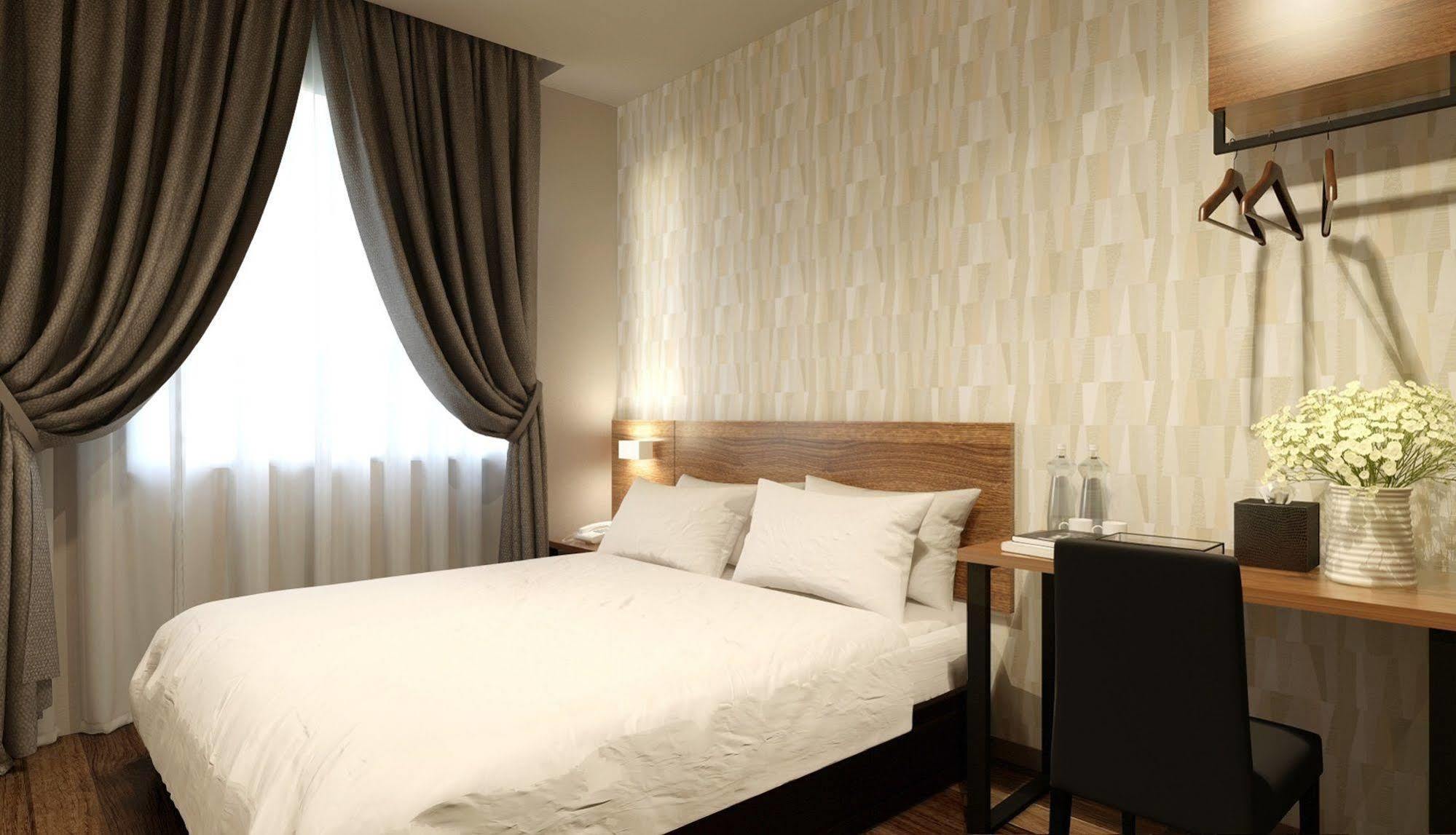 The Square Hotel Skudai Exterior foto